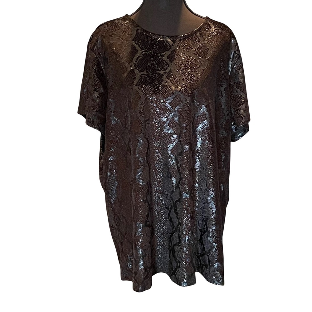 Torrid Womens Plus Size 3 Metallic Snake Print Short Sleeve Crew Neck Top Blouse